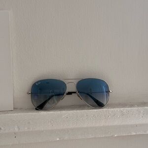 Ray-Ban Aviator Sunglasses with blue ombre Lenses and Silver Frame